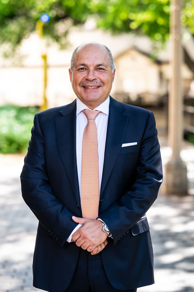 Robert Munakash